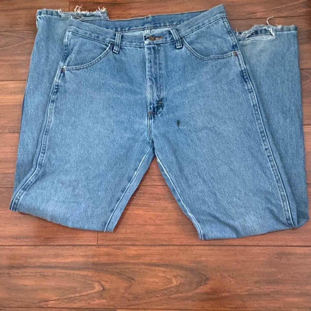 wrangler light blue jeans